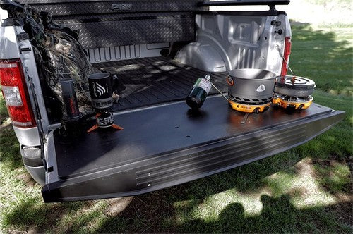 Dee Zee DZ284123  TAILGATE PROTECTOR