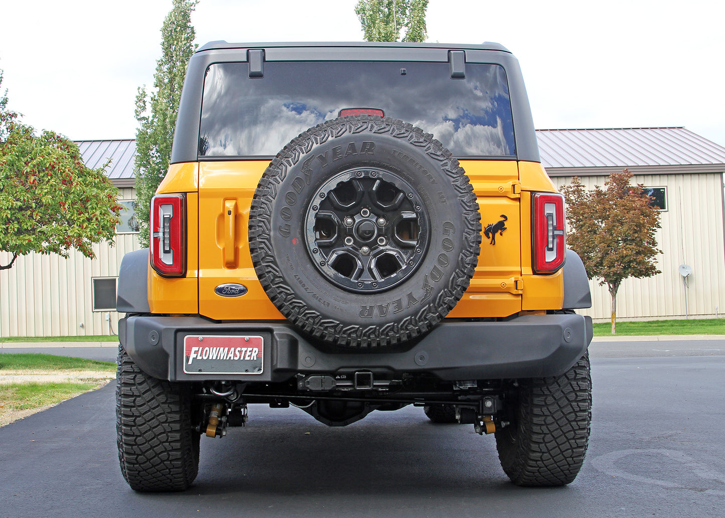Flowmaster 818121 - Flowmaster American Thunder Axle-Back Exhaust System