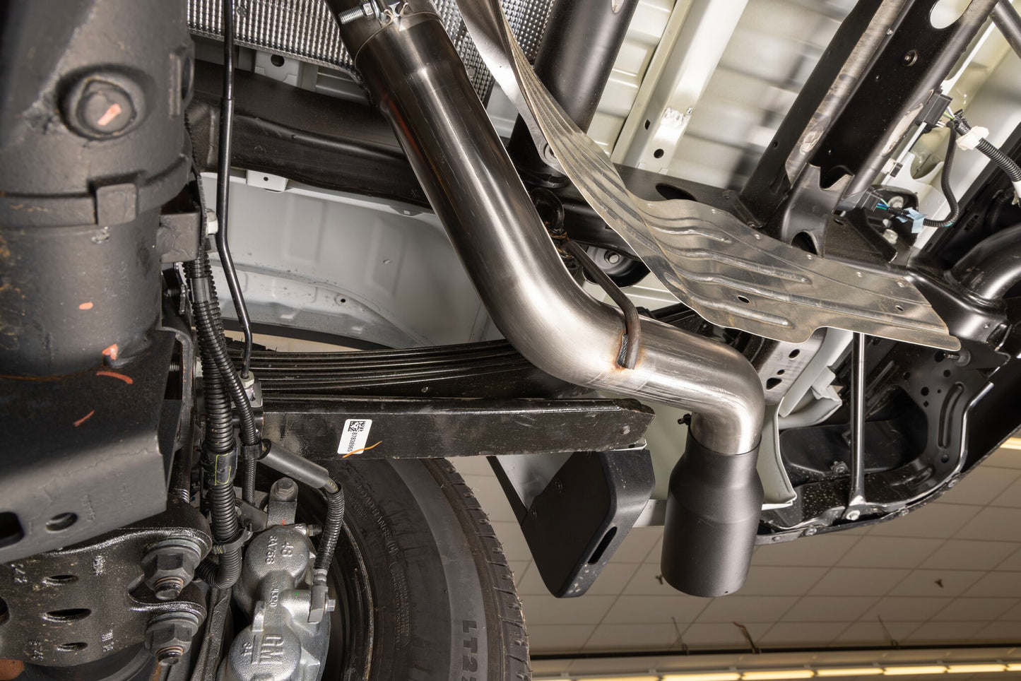 Flowmaster 717927 - Flowmaster Flow FX Cat-Back Exhaust System