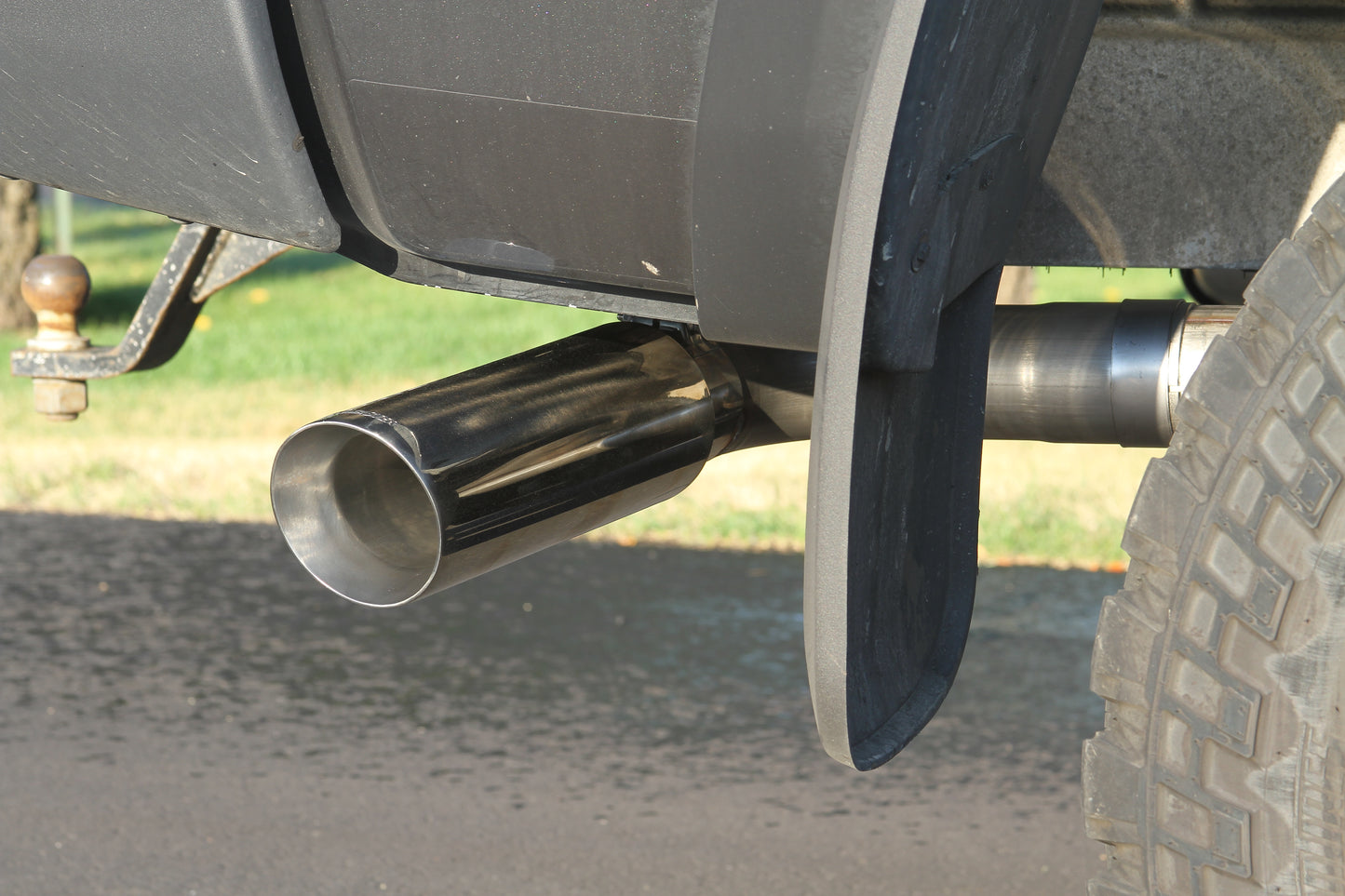Flowmaster 817709 - Flowmaster American Thunder Cat-back Exhaust System
