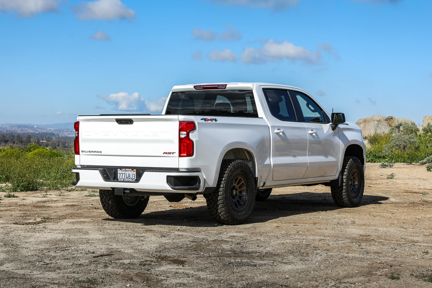 ICON Vehicle Dynamics 71607 - 19-23 GM 1500 FRONT 2.5 EXP COILOVER