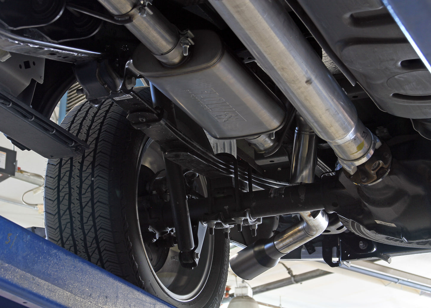 Flowmaster 718115 - Flowmaster Flow FX Cat-Back Exhaust System