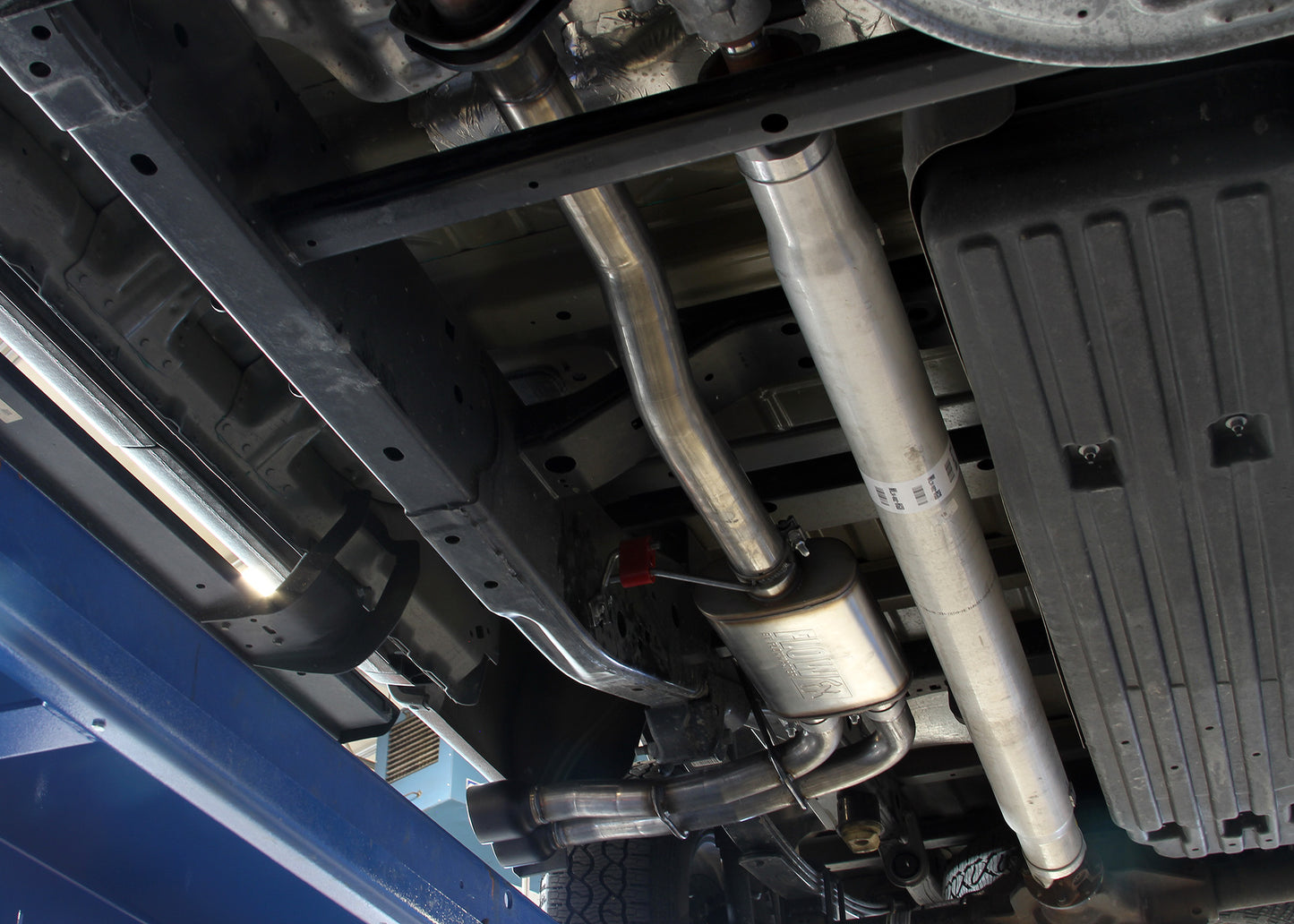 Flowmaster 718116 - Flowmaster Flow FX Cat-Back Exhaust System