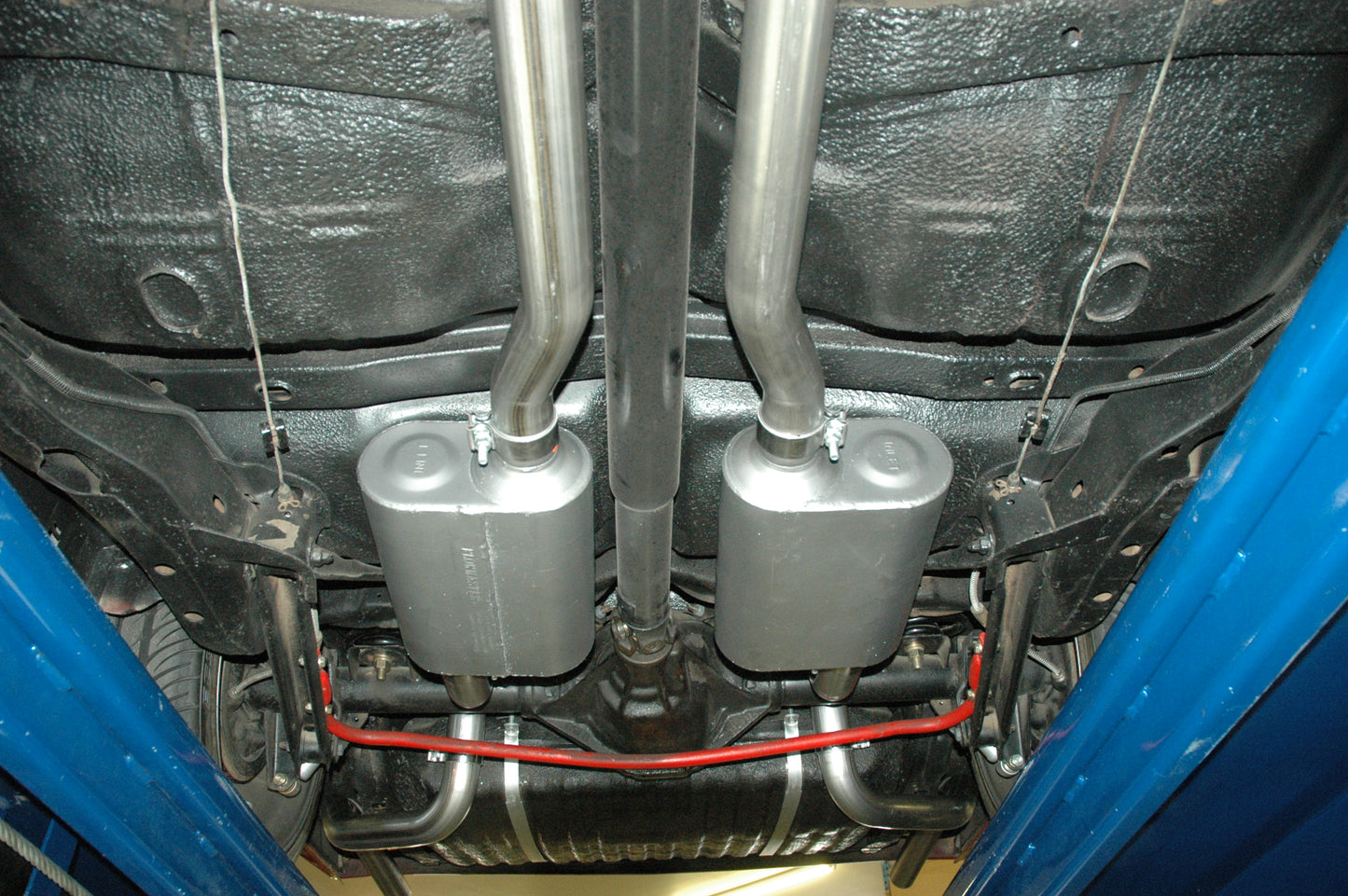 Flowmaster 817409 - Flowmaster American Thunder Crossmember-Back Exhaust System