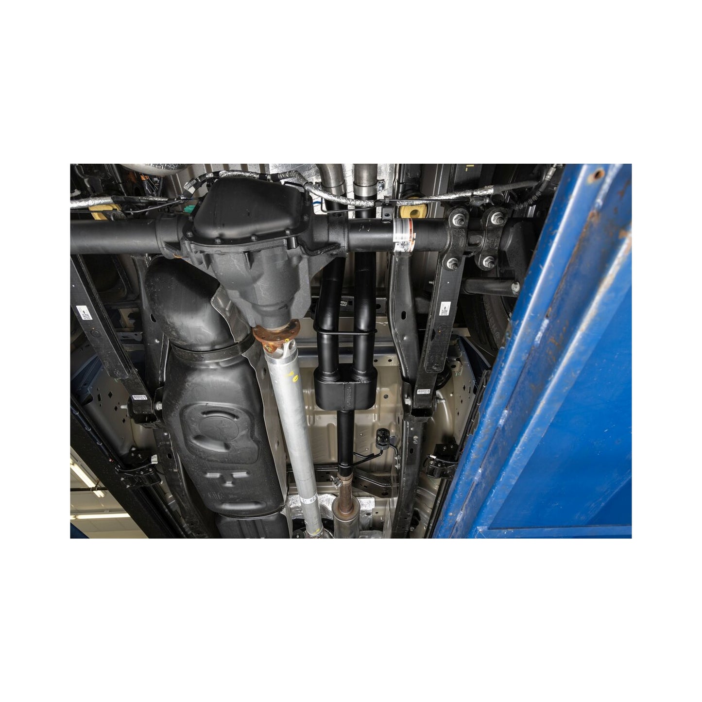 Flowmaster 818171 - Flowmaster Outlaw Direct Fit Muffler