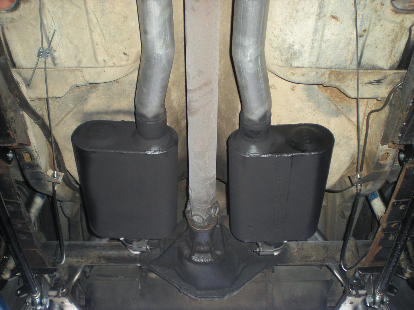 Flowmaster 17129 - Flowmaster American Thunder Crossmember-Back Exhaust System