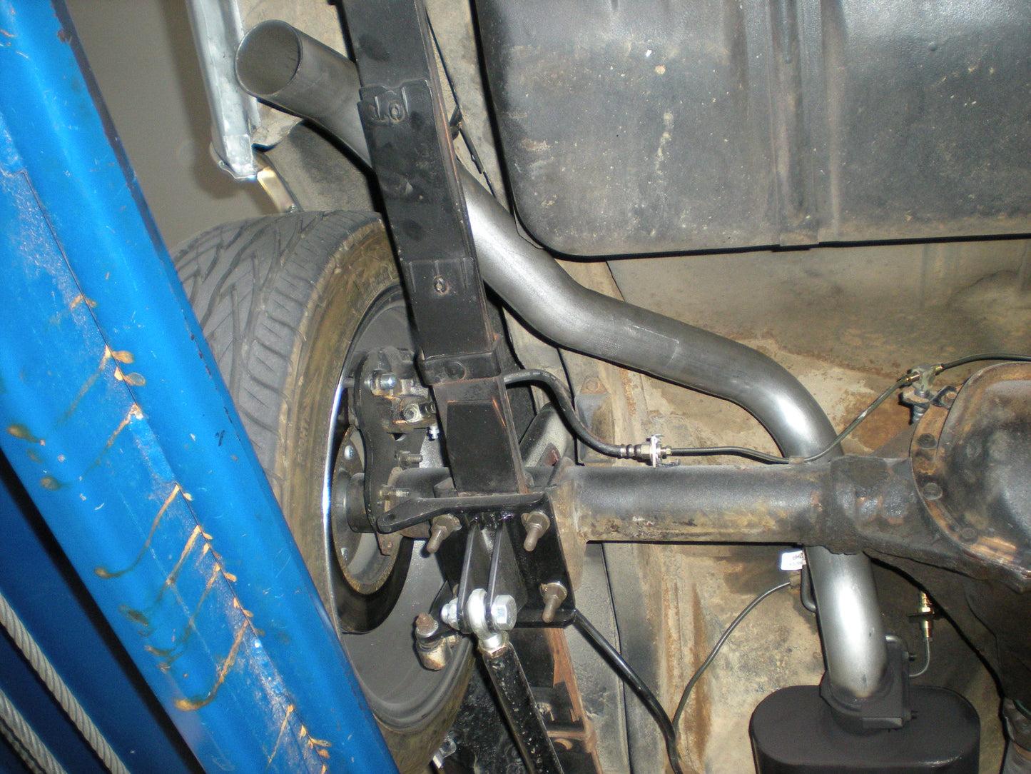 Flowmaster 17129 - Flowmaster American Thunder Crossmember-Back Exhaust System