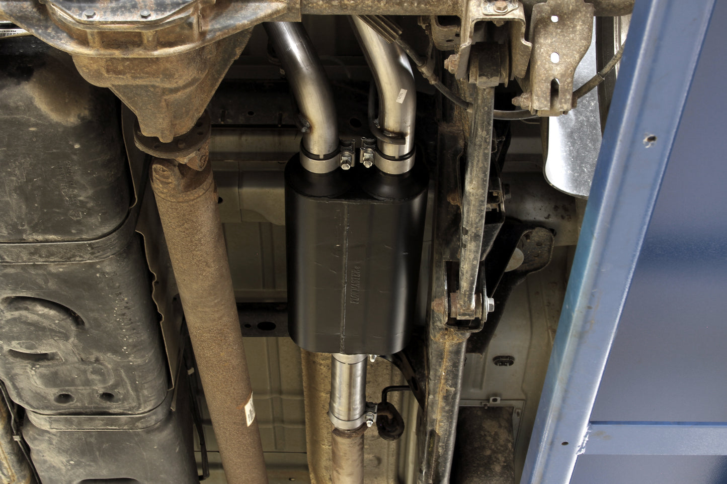 Flowmaster 817477 - Flowmaster American Thunder Cat-back Exhaust System