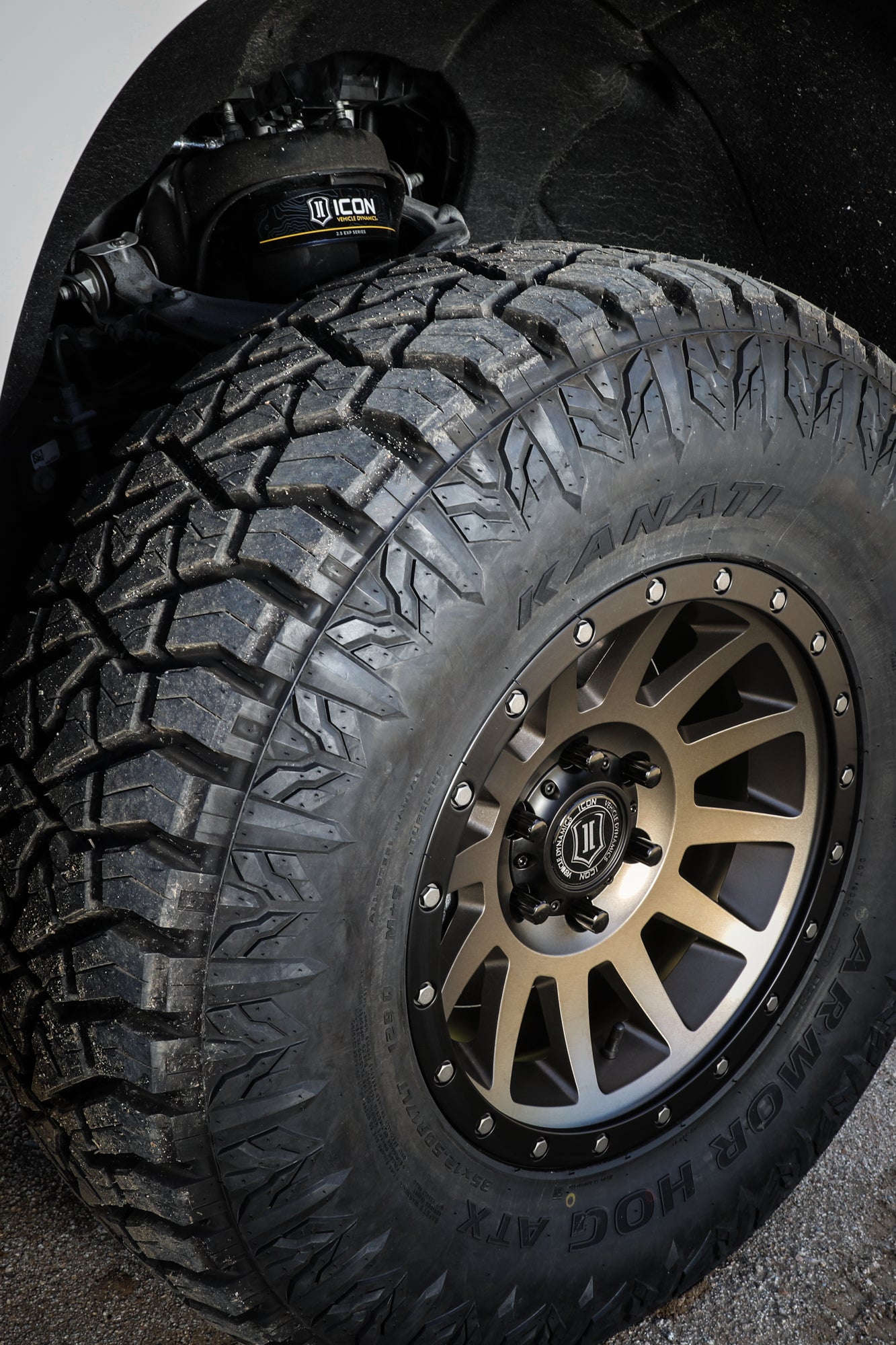 ICON Vehicle Dynamics 71607 - 19-23 GM 1500 FRONT 2.5 EXP COILOVER