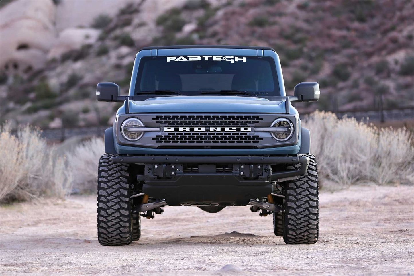 Fabtech K2383 - Uniball UCA Lift Kit; 3 in. w/Uniballs and Shock Spacers;